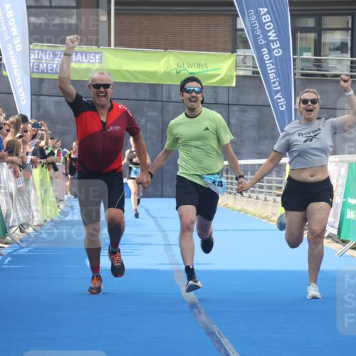 11.08.2024 - GEWOBA Citytriathlon Bremen Lena Gebhardt http://msf.ph/oto/6787321 11.08.2024 11:15:40 Ziel 87, 114 meine-sportfotos.de