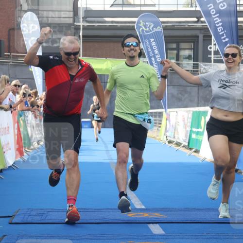 11.08.2024 - GEWOBA Citytriathlon Bremen Lena Gebhardt http://msf.ph/oto/6787334 11.08.2024 11:15:41 Ziel 87, 114 meine-sportfotos.de