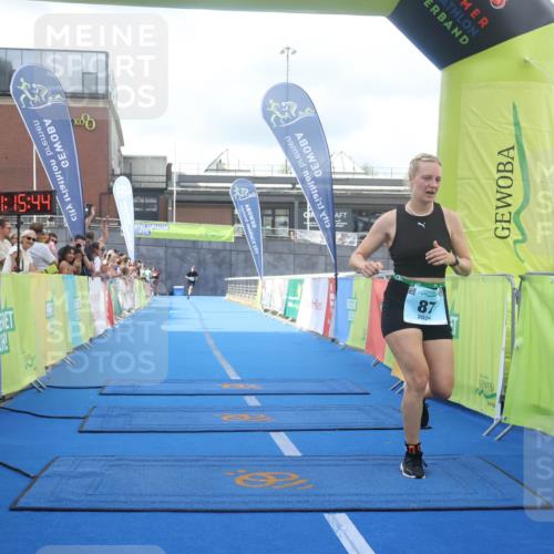 11.08.2024 - GEWOBA Citytriathlon Bremen Lena Gebhardt http://msf.ph/oto/6787381 11.08.2024 11:15:47 Ziel 87, 114 meine-sportfotos.de