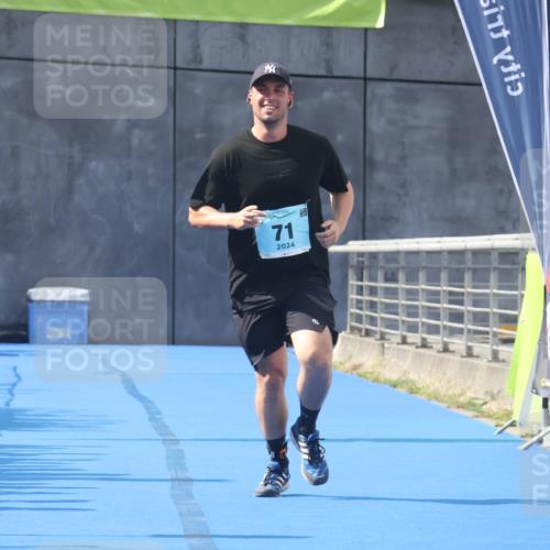 11.08.2024 - GEWOBA Citytriathlon Bremen Lena Gebhardt http://msf.ph/oto/6787395 11.08.2024 11:15:54 Ziel 71, 87 meine-sportfotos.de