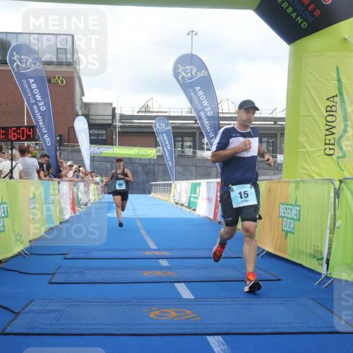 11.08.2024 - GEWOBA Citytriathlon Bremen Lena Gebhardt http://msf.ph/oto/6787469 11.08.2024 11:16:07 Ziel 15, 96 meine-sportfotos.de