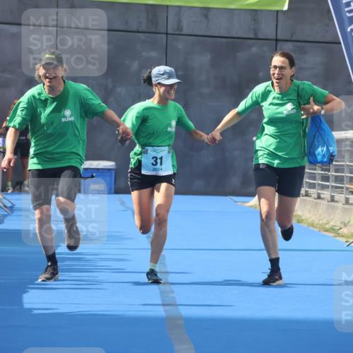11.08.2024 - GEWOBA Citytriathlon Bremen Lena Gebhardt http://msf.ph/oto/6787496 11.08.2024 11:16:25 Ziel 31 meine-sportfotos.de
