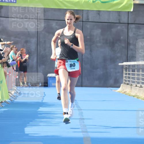 11.08.2024 - GEWOBA Citytriathlon Bremen Lena Gebhardt http://msf.ph/oto/6787545 11.08.2024 11:16:53 Ziel 29, 66, 80 meine-sportfotos.de