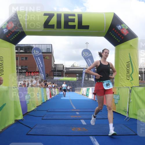 11.08.2024 - GEWOBA Citytriathlon Bremen Lena Gebhardt http://msf.ph/oto/6787564 11.08.2024 11:16:57 Ziel 29, 66, 80, 94 meine-sportfotos.de