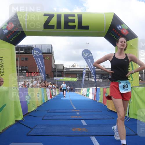 11.08.2024 - GEWOBA Citytriathlon Bremen Lena Gebhardt http://msf.ph/oto/6787568 11.08.2024 11:16:58 Ziel 29, 66, 80, 94 meine-sportfotos.de