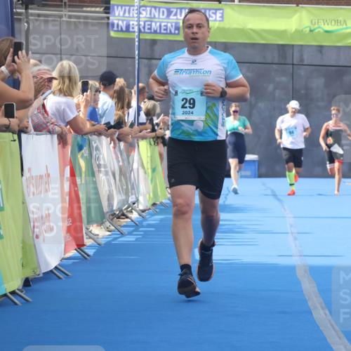 11.08.2024 - GEWOBA Citytriathlon Bremen Lena Gebhardt http://msf.ph/oto/6787576 11.08.2024 11:16:59 Ziel 29, 66, 80, 94 meine-sportfotos.de