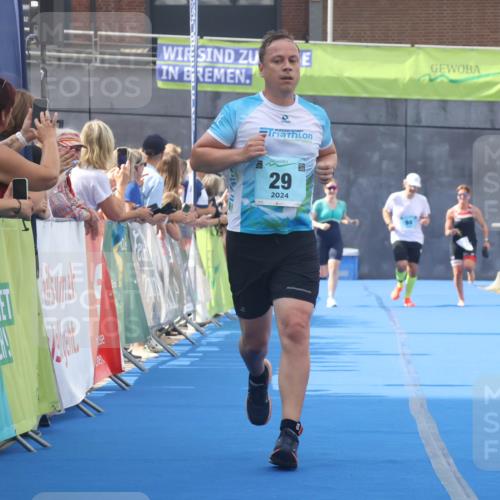 11.08.2024 - GEWOBA Citytriathlon Bremen Lena Gebhardt http://msf.ph/oto/6787578 11.08.2024 11:17:00 Ziel 29, 66, 80, 94 meine-sportfotos.de