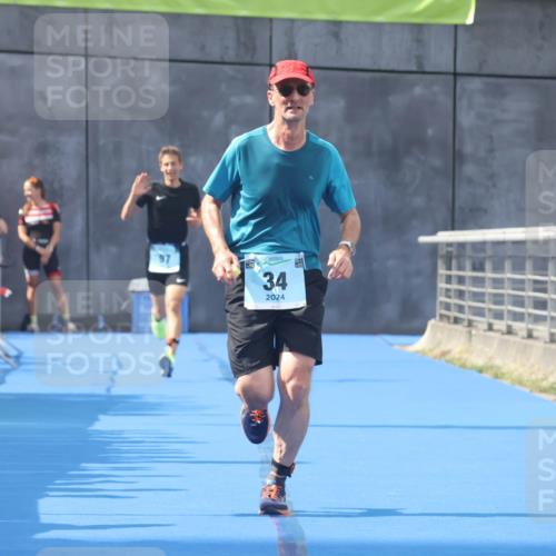 11.08.2024 - GEWOBA Citytriathlon Bremen Lena Gebhardt http://msf.ph/oto/6787711 11.08.2024 11:17:52 Ziel 34, 97 meine-sportfotos.de