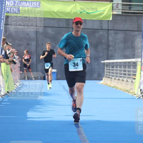 11.08.2024 - GEWOBA Citytriathlon Bremen Lena Gebhardt http://msf.ph/oto/6787716 11.08.2024 11:17:53 Ziel 34, 97 meine-sportfotos.de
