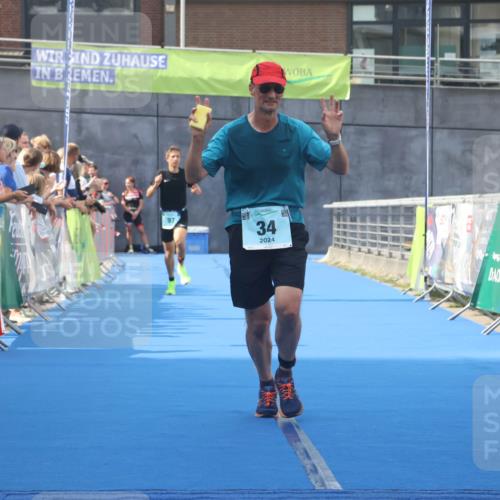 11.08.2024 - GEWOBA Citytriathlon Bremen Lena Gebhardt http://msf.ph/oto/6787722 11.08.2024 11:17:54 Ziel 34, 97 meine-sportfotos.de