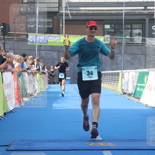 11.08.2024 - GEWOBA Citytriathlon Bremen Lena Gebhardt http://msf.ph/oto/6787729 11.08.2024 11:17:55 Ziel 34, 97 meine-sportfotos.de