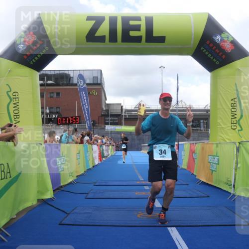 11.08.2024 - GEWOBA Citytriathlon Bremen Lena Gebhardt http://msf.ph/oto/6787737 11.08.2024 11:17:57 Ziel 34, 97 meine-sportfotos.de