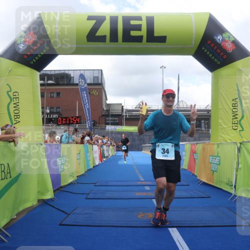 11.08.2024 - GEWOBA Citytriathlon Bremen Lena Gebhardt http://msf.ph/oto/6787738 11.08.2024 11:17:57 Ziel 34, 97 meine-sportfotos.de