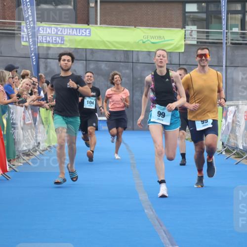 11.08.2024 - GEWOBA Citytriathlon Bremen Lena Gebhardt http://msf.ph/oto/6787781 11.08.2024 11:18:08 Ziel 99, 104 meine-sportfotos.de
