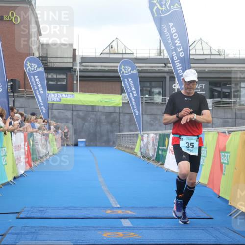 11.08.2024 - GEWOBA Citytriathlon Bremen Lena Gebhardt http://msf.ph/oto/6787852 11.08.2024 11:18:19 Ziel 35, 104 meine-sportfotos.de