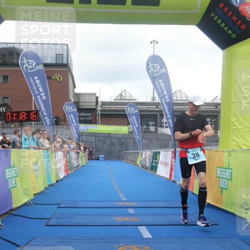 11.08.2024 - GEWOBA Citytriathlon Bremen Lena Gebhardt http://msf.ph/oto/6787859 11.08.2024 11:18:19 Ziel 35, 104 meine-sportfotos.de