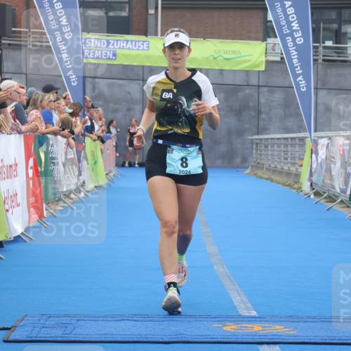 11.08.2024 - GEWOBA Citytriathlon Bremen Lena Gebhardt http://msf.ph/oto/6787883 11.08.2024 11:18:41 Ziel 8 meine-sportfotos.de