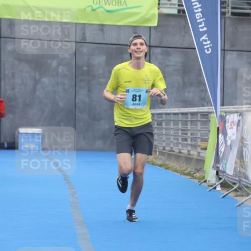 11.08.2024 - GEWOBA Citytriathlon Bremen Lena Gebhardt http://msf.ph/oto/6787905 11.08.2024 11:19:06 Ziel 81 meine-sportfotos.de