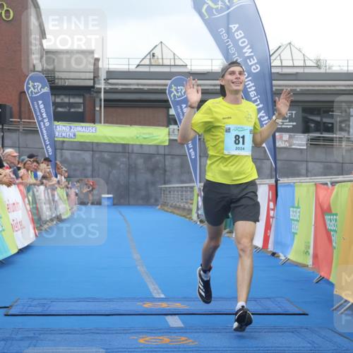 11.08.2024 - GEWOBA Citytriathlon Bremen Lena Gebhardt http://msf.ph/oto/6787927 11.08.2024 11:19:09 Ziel 81 meine-sportfotos.de