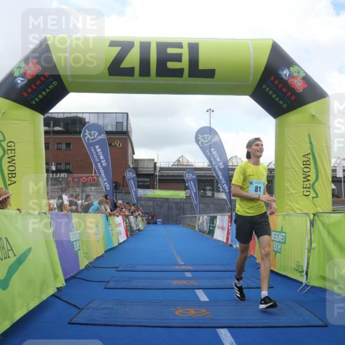 11.08.2024 - GEWOBA Citytriathlon Bremen Lena Gebhardt http://msf.ph/oto/6787934 11.08.2024 11:19:10 Ziel 81 meine-sportfotos.de