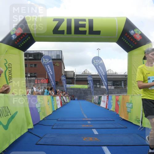 11.08.2024 - GEWOBA Citytriathlon Bremen Lena Gebhardt http://msf.ph/oto/6787939 11.08.2024 11:19:11 Ziel 81 meine-sportfotos.de