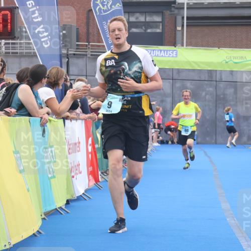 11.08.2024 - GEWOBA Citytriathlon Bremen Lena Gebhardt http://msf.ph/oto/6787952 11.08.2024 11:19:23 Ziel 9, 98 meine-sportfotos.de