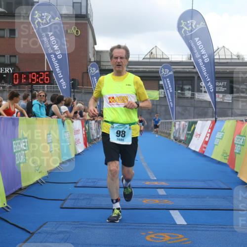 11.08.2024 - GEWOBA Citytriathlon Bremen Lena Gebhardt http://msf.ph/oto/6787977 11.08.2024 11:19:29 Ziel 3, 9, 98 meine-sportfotos.de