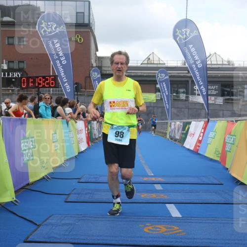 11.08.2024 - GEWOBA Citytriathlon Bremen Lena Gebhardt http://msf.ph/oto/6787978 11.08.2024 11:19:29 Ziel 3, 9, 98 meine-sportfotos.de