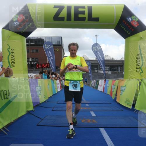 11.08.2024 - GEWOBA Citytriathlon Bremen Lena Gebhardt http://msf.ph/oto/6787983 11.08.2024 11:19:30 Ziel 3, 9, 98 meine-sportfotos.de
