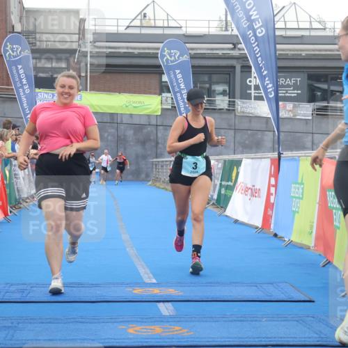 11.08.2024 - GEWOBA Citytriathlon Bremen Lena Gebhardt http://msf.ph/oto/6788010 11.08.2024 11:19:35 Ziel 3, 38, 98 meine-sportfotos.de