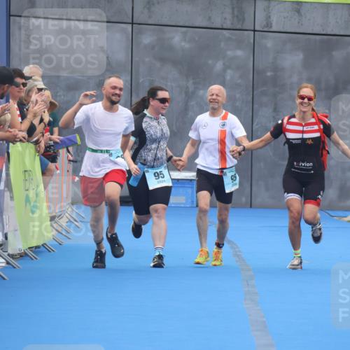 11.08.2024 - GEWOBA Citytriathlon Bremen Lena Gebhardt http://msf.ph/oto/6788030 11.08.2024 11:19:41 Ziel 3, 38, 95 meine-sportfotos.de
