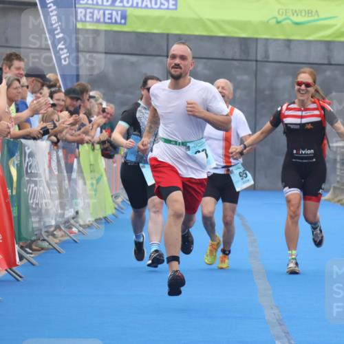11.08.2024 - GEWOBA Citytriathlon Bremen Lena Gebhardt http://msf.ph/oto/6788040 11.08.2024 11:19:43 Ziel 3, 38, 95 meine-sportfotos.de