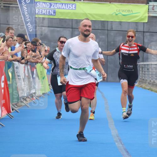 11.08.2024 - GEWOBA Citytriathlon Bremen Lena Gebhardt http://msf.ph/oto/6788042 11.08.2024 11:19:44 Ziel 3, 38, 95 meine-sportfotos.de