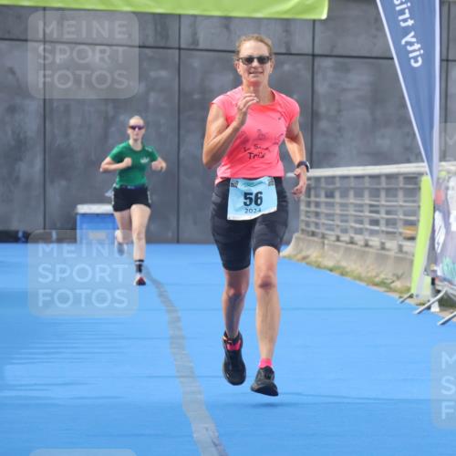 11.08.2024 - GEWOBA Citytriathlon Bremen Lena Gebhardt http://msf.ph/oto/6788103 11.08.2024 11:20:06 Ziel 4, 56 meine-sportfotos.de