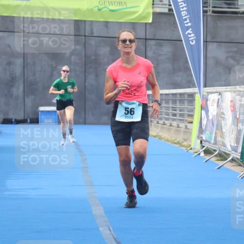 11.08.2024 - GEWOBA Citytriathlon Bremen Lena Gebhardt http://msf.ph/oto/6788106 11.08.2024 11:20:06 Ziel 4, 56 meine-sportfotos.de