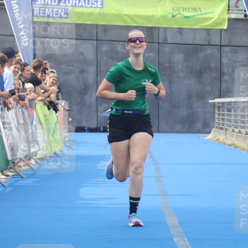 11.08.2024 - GEWOBA Citytriathlon Bremen Lena Gebhardt http://msf.ph/oto/6788132 11.08.2024 11:20:12 Ziel 4, 56 meine-sportfotos.de