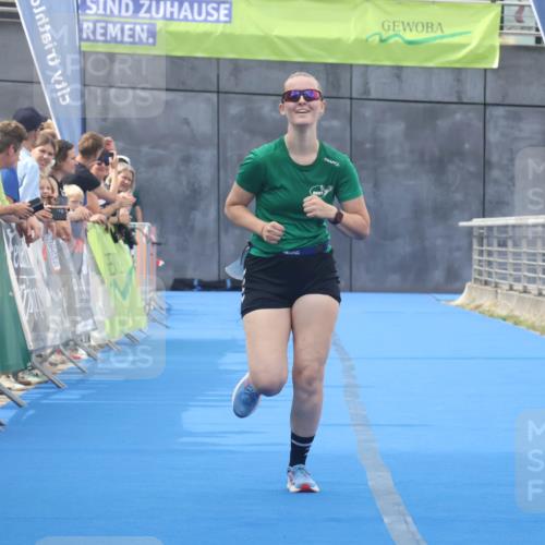 11.08.2024 - GEWOBA Citytriathlon Bremen Lena Gebhardt http://msf.ph/oto/6788134 11.08.2024 11:20:12 Ziel 4, 56 meine-sportfotos.de