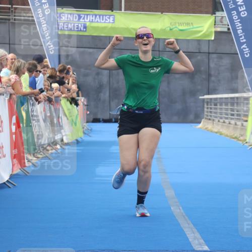 11.08.2024 - GEWOBA Citytriathlon Bremen Lena Gebhardt http://msf.ph/oto/6788136 11.08.2024 11:20:13 Ziel 4, 56 meine-sportfotos.de
