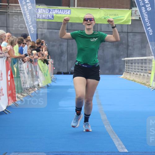 11.08.2024 - GEWOBA Citytriathlon Bremen Lena Gebhardt http://msf.ph/oto/6788137 11.08.2024 11:20:13 Ziel 4, 56 meine-sportfotos.de