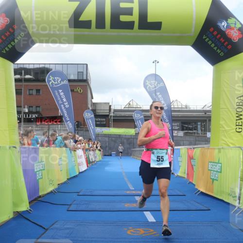 11.08.2024 - GEWOBA Citytriathlon Bremen Lena Gebhardt http://msf.ph/oto/6788187 11.08.2024 11:20:25 Ziel 55, 68 meine-sportfotos.de