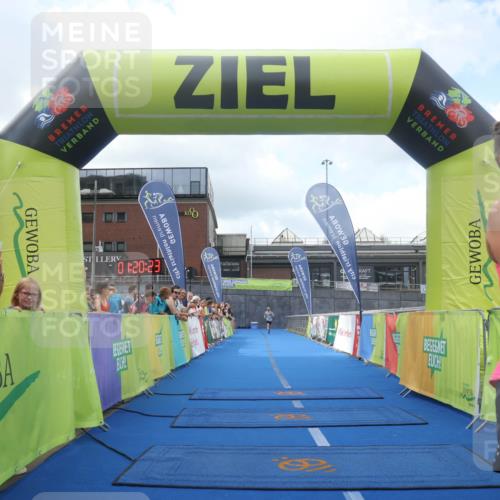 11.08.2024 - GEWOBA Citytriathlon Bremen Lena Gebhardt http://msf.ph/oto/6788196 11.08.2024 11:20:26 Ziel 55, 68 meine-sportfotos.de