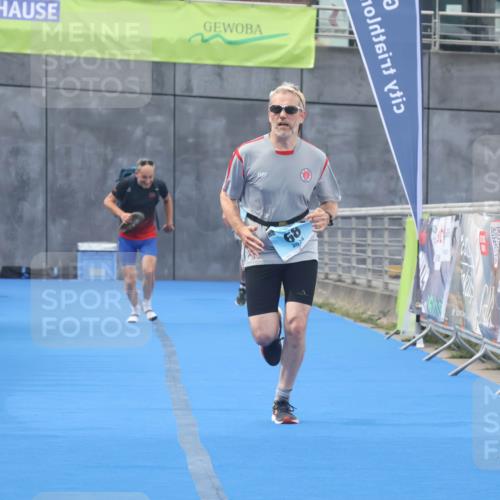 11.08.2024 - GEWOBA Citytriathlon Bremen Lena Gebhardt http://msf.ph/oto/6788199 11.08.2024 11:20:32 Ziel 26, 55, 68 meine-sportfotos.de