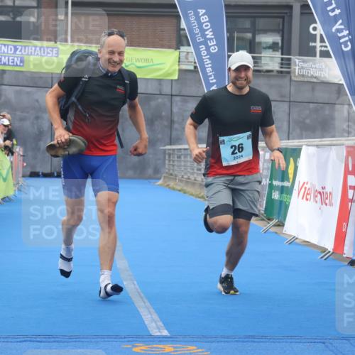 11.08.2024 - GEWOBA Citytriathlon Bremen Lena Gebhardt http://msf.ph/oto/6788235 11.08.2024 11:20:37 Ziel 26, 68 meine-sportfotos.de