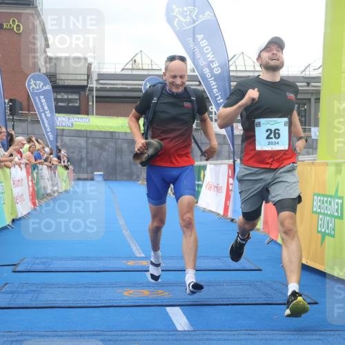 11.08.2024 - GEWOBA Citytriathlon Bremen Lena Gebhardt http://msf.ph/oto/6788250 11.08.2024 11:20:39 Ziel 26, 68 meine-sportfotos.de