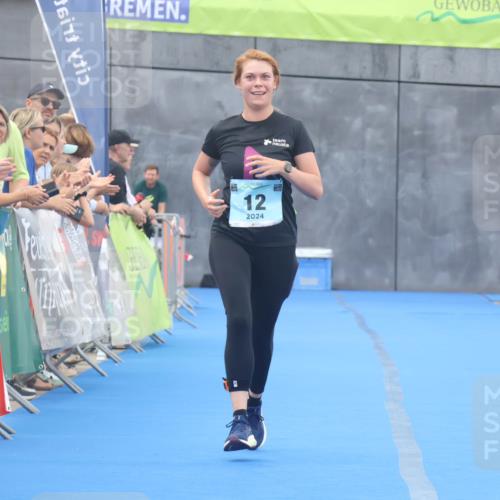 11.08.2024 - GEWOBA Citytriathlon Bremen Lena Gebhardt http://msf.ph/oto/6788267 11.08.2024 11:20:56 Ziel 12 meine-sportfotos.de