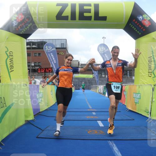 11.08.2024 - GEWOBA Citytriathlon Bremen Lena Gebhardt http://msf.ph/oto/6788333 11.08.2024 11:21:32 Ziel 5, 109 meine-sportfotos.de
