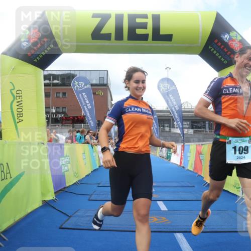 11.08.2024 - GEWOBA Citytriathlon Bremen Lena Gebhardt http://msf.ph/oto/6788339 11.08.2024 11:21:32 Ziel 5, 109 meine-sportfotos.de
