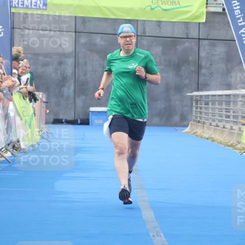 11.08.2024 - GEWOBA Citytriathlon Bremen Lena Gebhardt http://msf.ph/oto/6788347 11.08.2024 11:21:35 Ziel 5, 109 meine-sportfotos.de