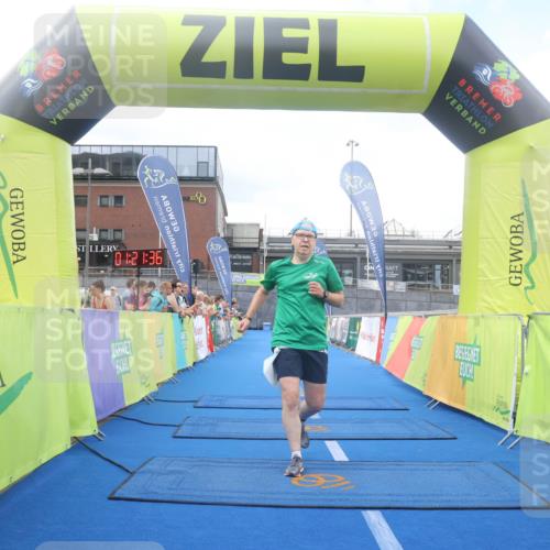 11.08.2024 - GEWOBA Citytriathlon Bremen Lena Gebhardt http://msf.ph/oto/6788368 11.08.2024 11:21:39 Ziel 5, 109 meine-sportfotos.de