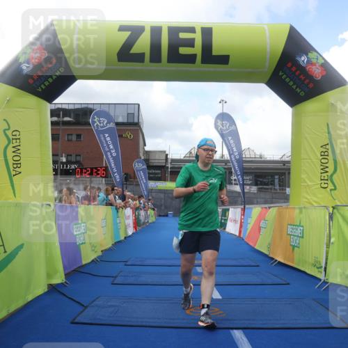 11.08.2024 - GEWOBA Citytriathlon Bremen Lena Gebhardt http://msf.ph/oto/6788371 11.08.2024 11:21:39 Ziel 5, 109 meine-sportfotos.de